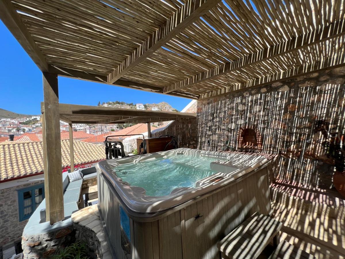 Portadelmare Deluxe Suites Hydra  Exteriör bild