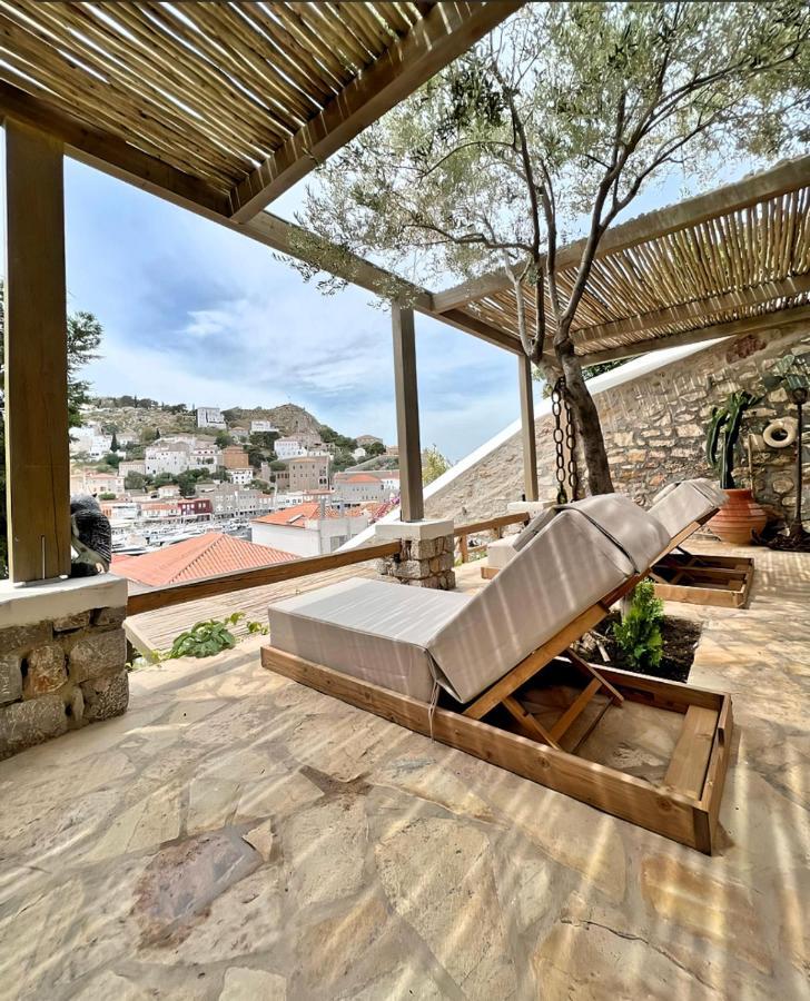Portadelmare Deluxe Suites Hydra  Exteriör bild