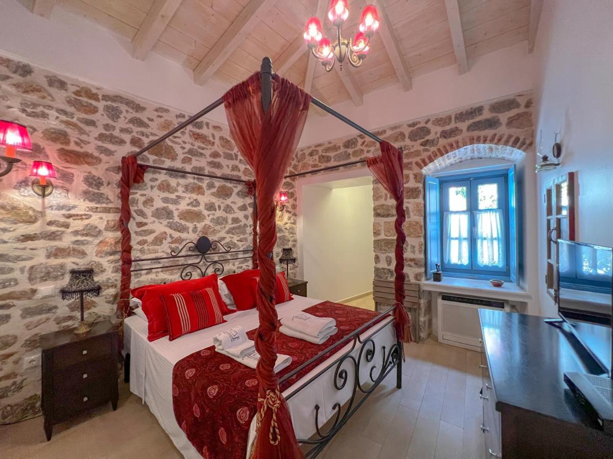Portadelmare Deluxe Suites Hydra  Exteriör bild