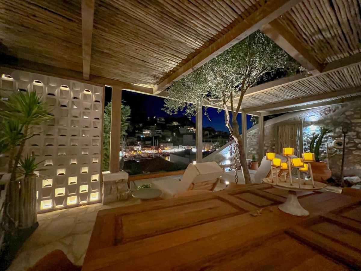 Portadelmare Deluxe Suites Hydra  Exteriör bild